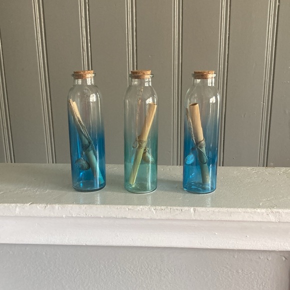 NWT Beautiful Blue & Green-Message In A Bottle Decorative Beach Glass Bottles 🐚 - Picture 6 of 17